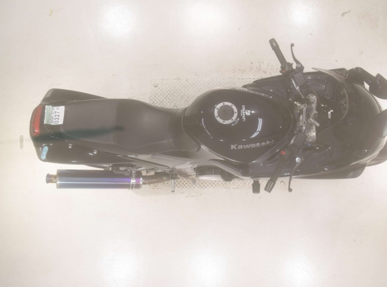 Мотоцикл Kawasaki ZZ-R1100 з пробігом 35646 km