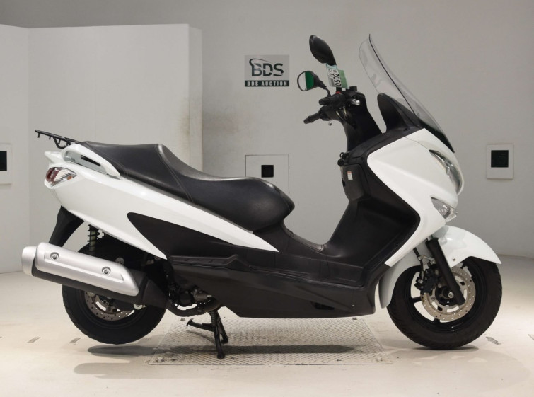 Мотоцикл Suzuki BURGMAN200 з пробігом 16310 km