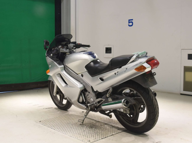Мотоцикл Kawasaki ZZ-R250 с пробегом 18231 km