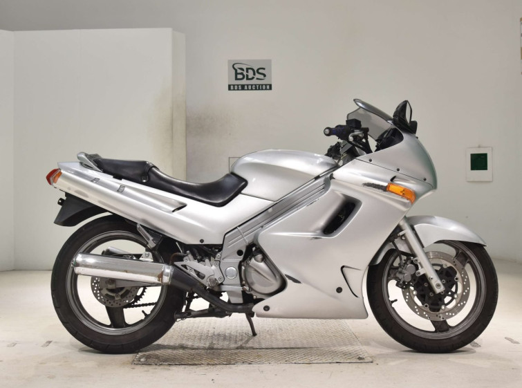 Мотоцикл Kawasaki ZZ-R250 с пробегом 18231 km