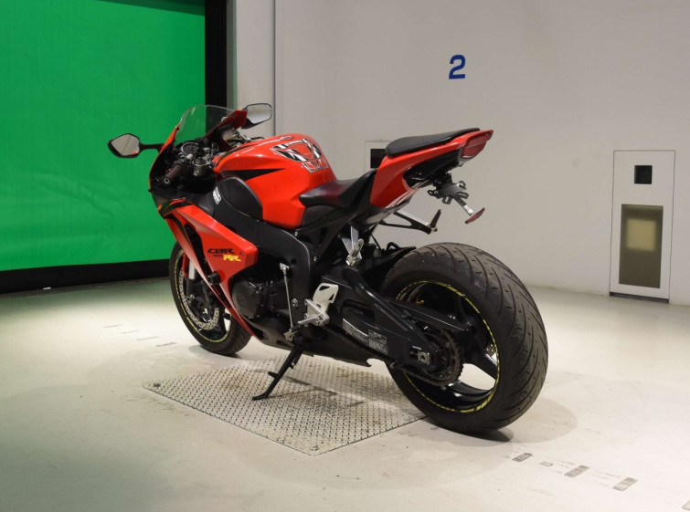 Мотоцикл Honda CBR1000RR з пробігом 26233 km