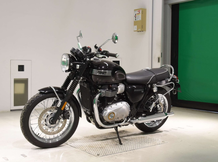 Мотоцикл Triumph BONNEVILLE T100 з пробігом 2357 km