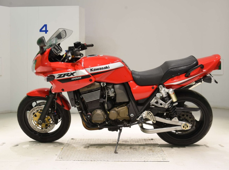 Мотоцикл Kawasaki ZRX1200S з пробігом 31694 km