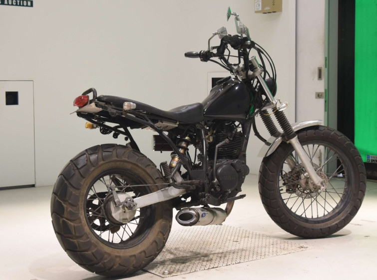 Мотоцикл Yamaha TW200E з пробігом 11836 km
