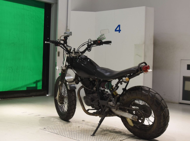 Мотоцикл Yamaha TW200E з пробігом 11836 km
