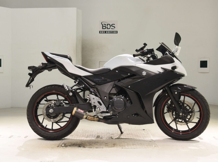 Мотоцикл Suzuki GSX250R з пробігом 19940 km