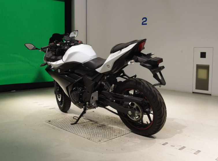 Мотоцикл Suzuki GSX250R з пробігом 19940 km