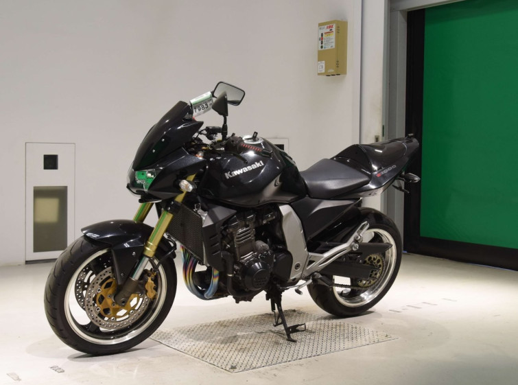 Мотоцикл Kawasaki Z1000 з пробігом 38181 km