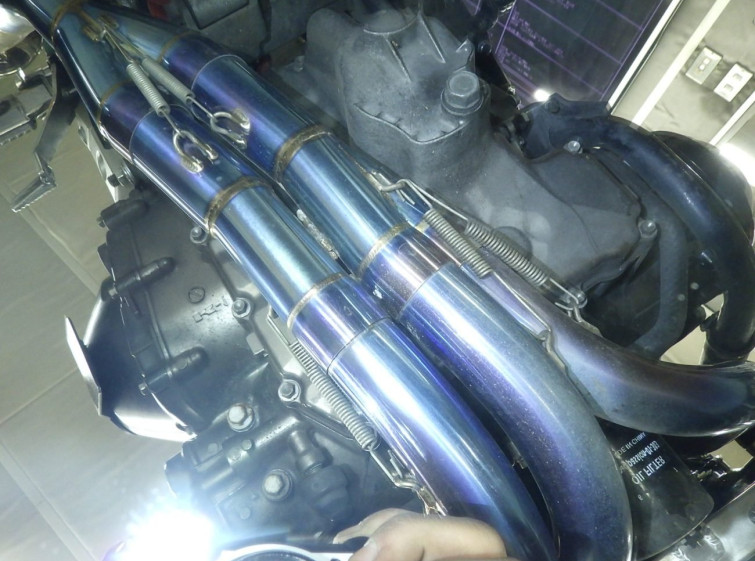 Мотоцикл Kawasaki Z1000 з пробігом 38181 km