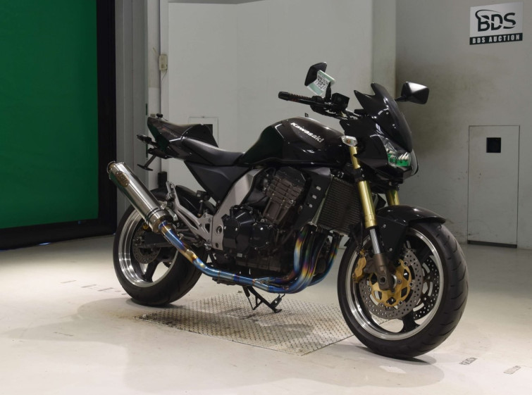 Мотоцикл Kawasaki Z1000 з пробігом 38181 km