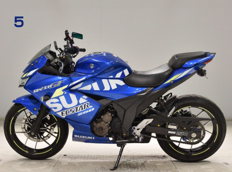 Мотоцикл Suzuki GIXXER250SF з пробігом 8415 km