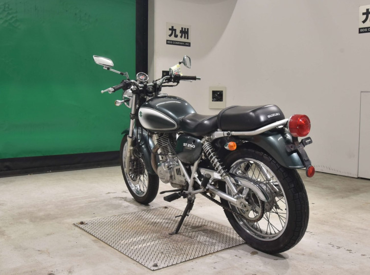 Мотоцикл Suzuki ST250E с пробегом 27881 km