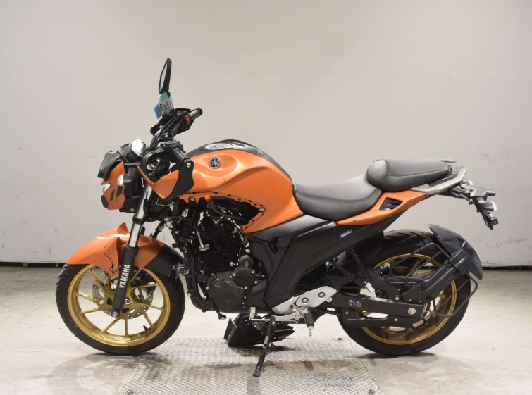 Мотоцикл Yamaha FZS25 с пробегом 7584 km