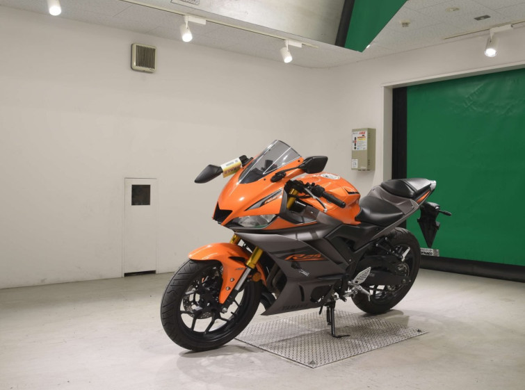 Мотоцикл Yamaha YZF-R25 з пробігом 4116 km