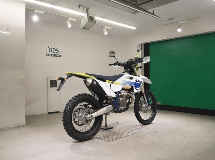 Мотоцикл Husqvarna FE250