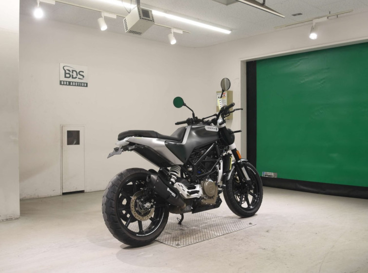 Мотоцикл Husqvarna SVARTPILEN 250 з пробігом 13935 km