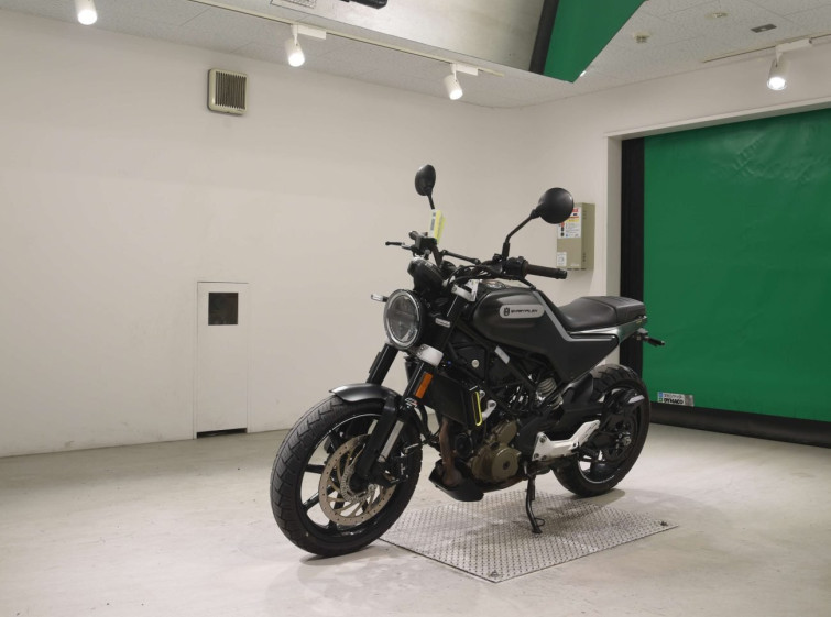 Мотоцикл Husqvarna SVARTPILEN 250 з пробігом 13935 km