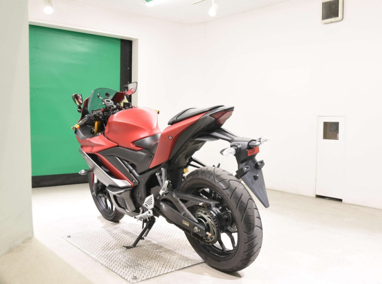 Мотоцикл Yamaha YZF-R25A з пробігом 21323 km
