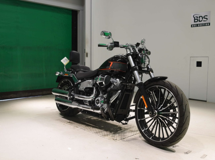 Мотоцикл HD FXBR1920 з пробігом 8193 km