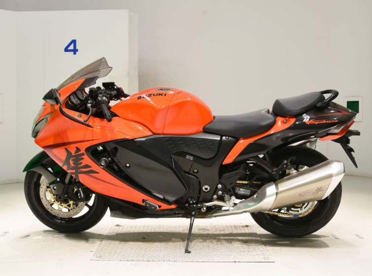 Мотоцикл Suzuki GSX1300R HAYABUSA с пробегом 10696 km