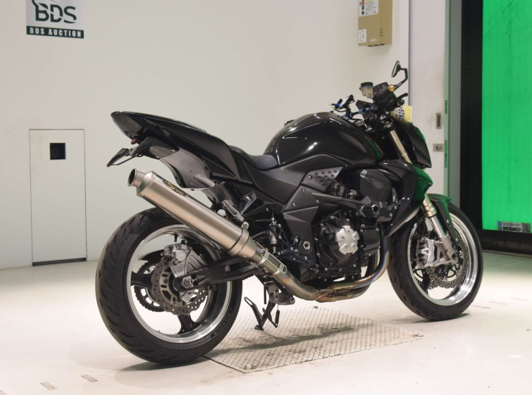 Мотоцикл Kawasaki Z1000 з пробігом 36486 km