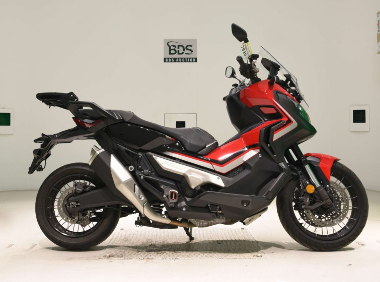 Мотоцикл Honda X-ADV750 з пробігом 28468 km