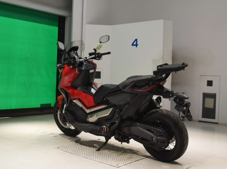 Мотоцикл Honda X-ADV750 з пробігом 28468 km