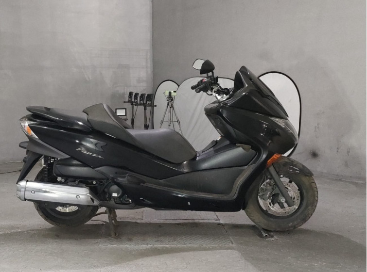 Мотоцикл Honda FORZA Z