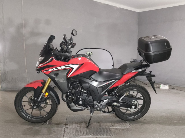 Мотоцикл Honda CB200XA з пробігом 6095 km