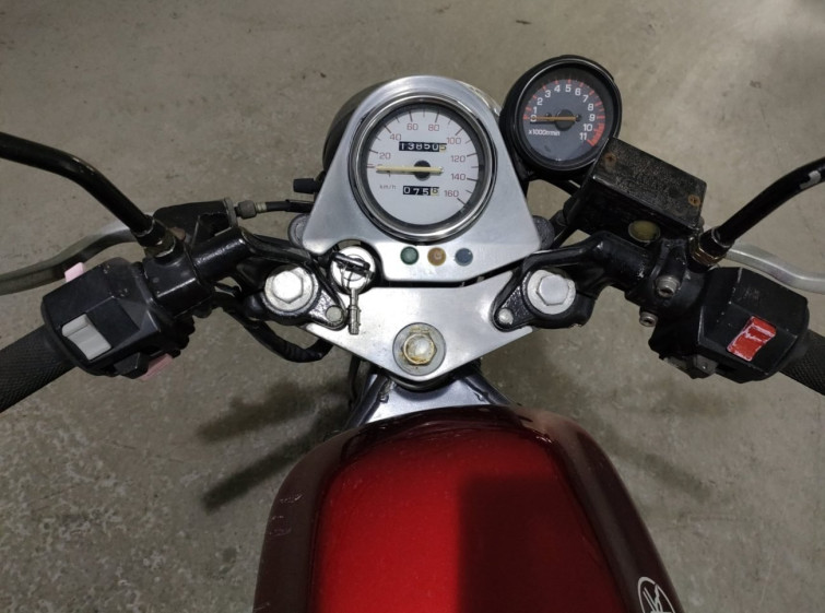 Мотоцикл Yamaha SRX250 с пробегом 13850 km