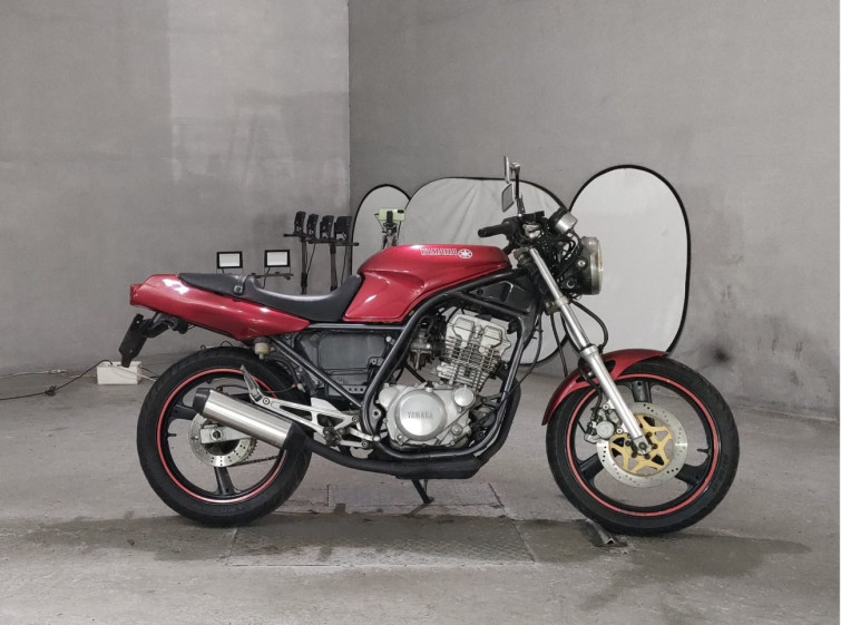 Мотоцикл Yamaha SRX250 с пробегом 13850 km