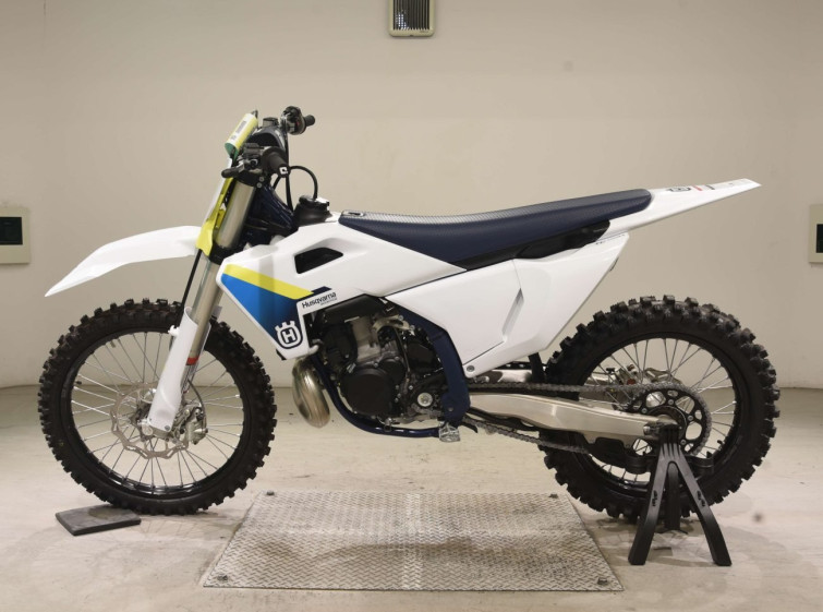 Мотоцикл Husqvarna TC250