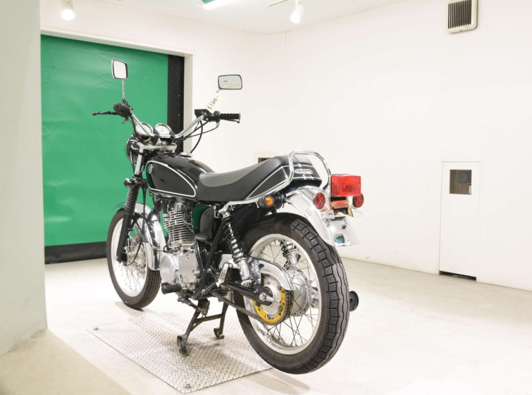 Мотоцикл Yamaha SR400 з пробігом 16296 km