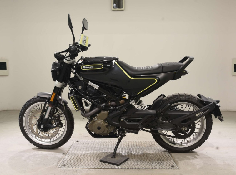 Мотоцикл Husqvarna SVARTPILEN 401 с пробегом 7362 km