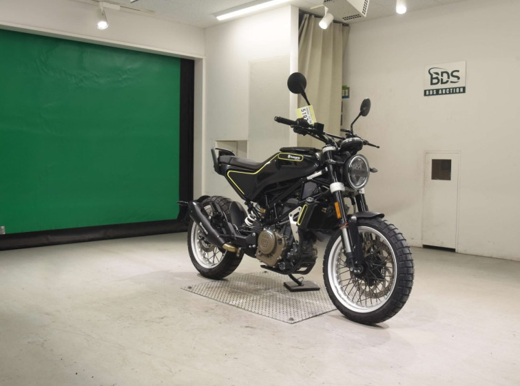 Мотоцикл Husqvarna SVARTPILEN 401 с пробегом 7362 km