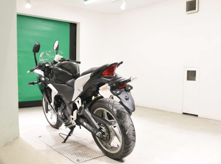 Мотоцикл Honda CBR250R с пробегом 17670 km