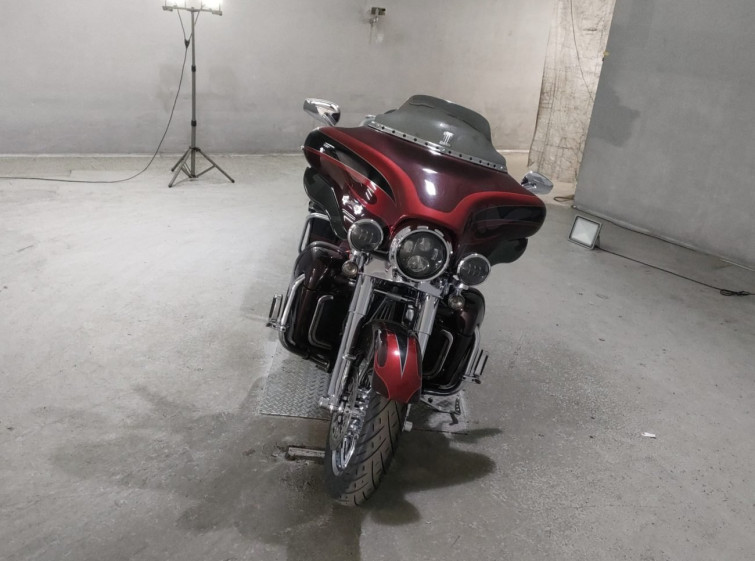 Мотоцикл HD FLHTCUSE1800 CVO с пробегом 51971 km