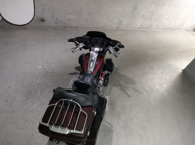 Мотоцикл HD FLHTCUSE1800 CVO с пробегом 51971 km