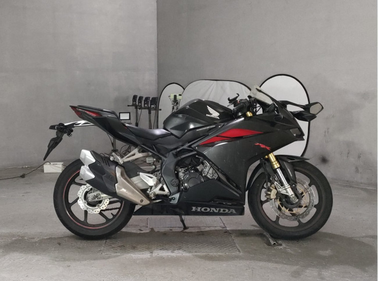 Мотоцикл Honda CBR250RR с пробегом 58378 km