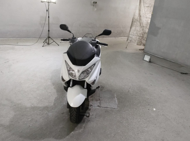 Мотоцикл Suzuki BURGMAN200 з пробігом 46662 km