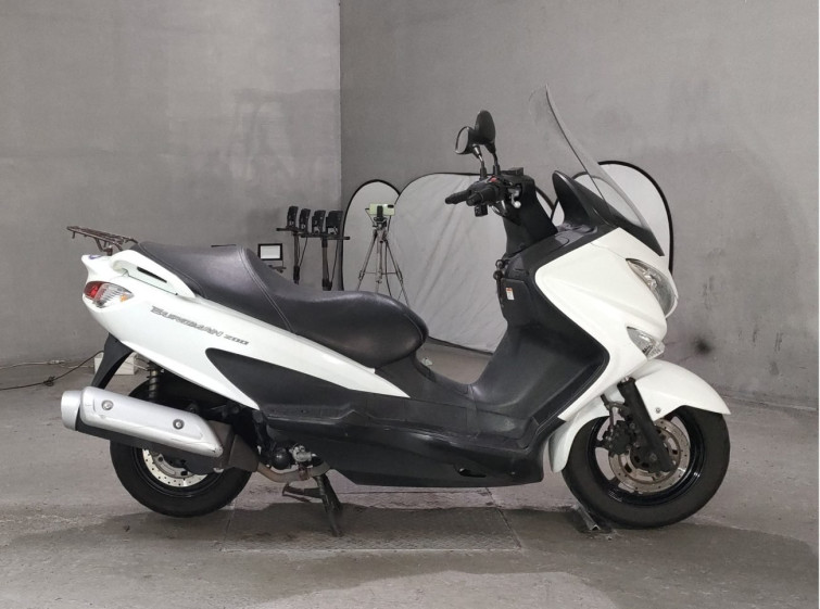 Мотоцикл Suzuki BURGMAN200 з пробігом 46662 km