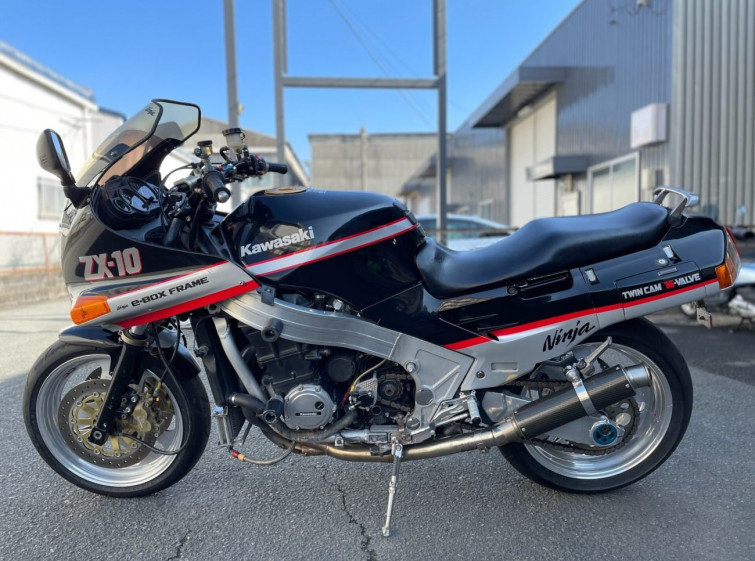 Мотоцикл Kawasaki NINJA ZX-10R з пробігом 6892 km