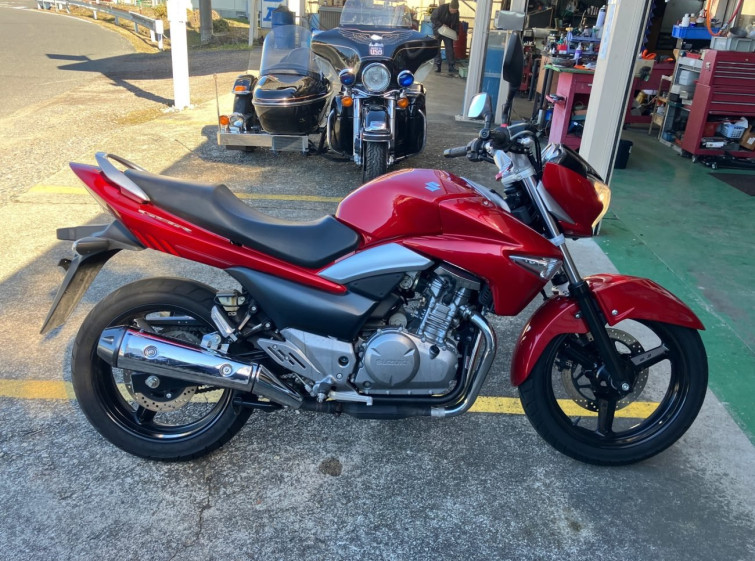 Мотоцикл Suzuki GSR250 з пробігом 10280 km