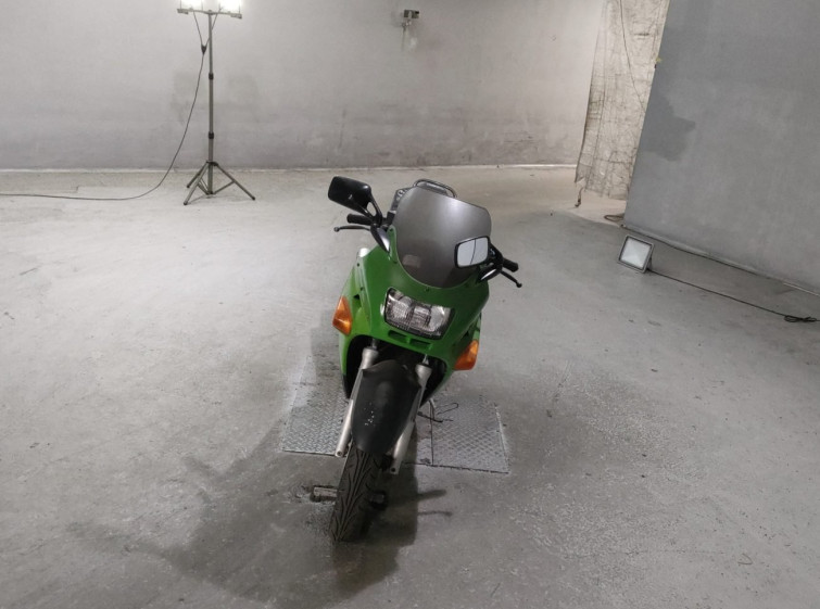 Мотоцикл Kawasaki ZZ-R250 з пробігом 32314 km