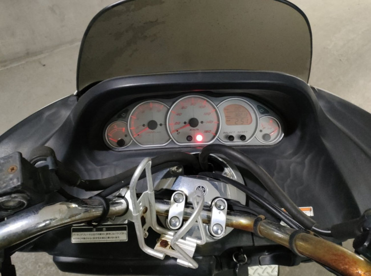 Мотоцикл Yamaha MAJESTY 250 з пробігом 38213 km