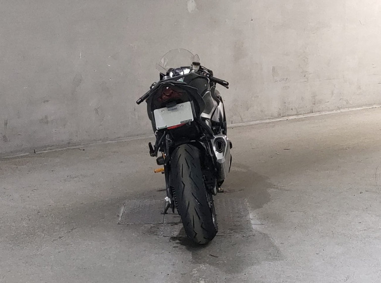 Мотоцикл Kawasaki ZX-6R з пробігом 8311 km