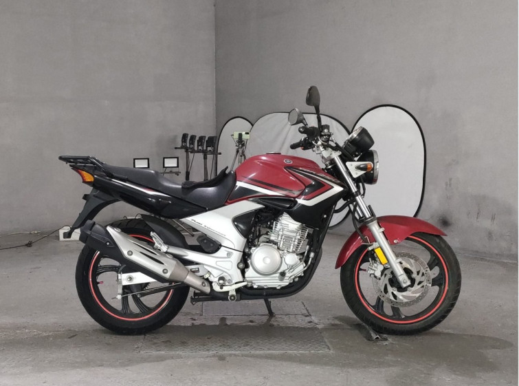 Мотоцикл Yamaha YBR250 з пробігом 8358 km