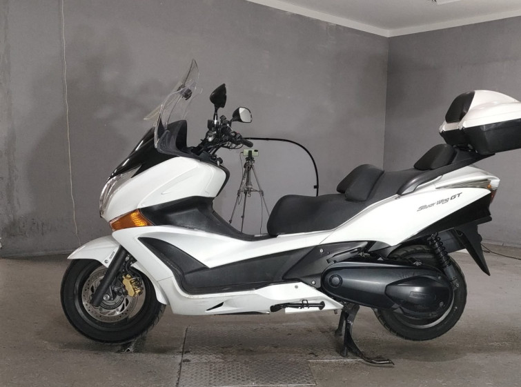 Мотоцикл Honda SILVERWING400GT с пробегом 21211 km