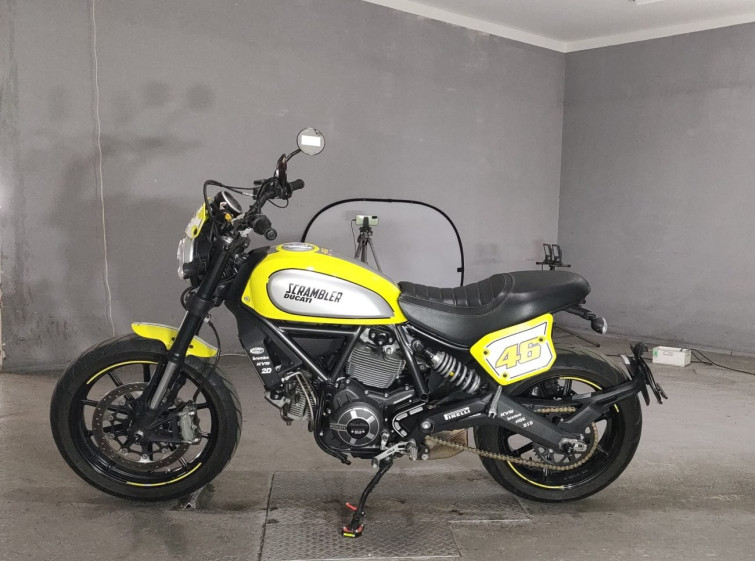 Мотоцикл Triumph SCRAMBLER 900 з пробігом 12648 km