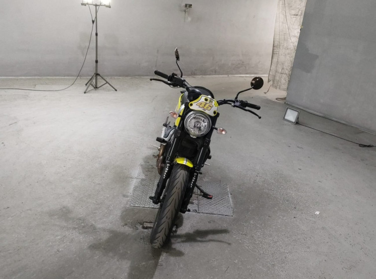 Мотоцикл Triumph SCRAMBLER 900 з пробігом 12648 km